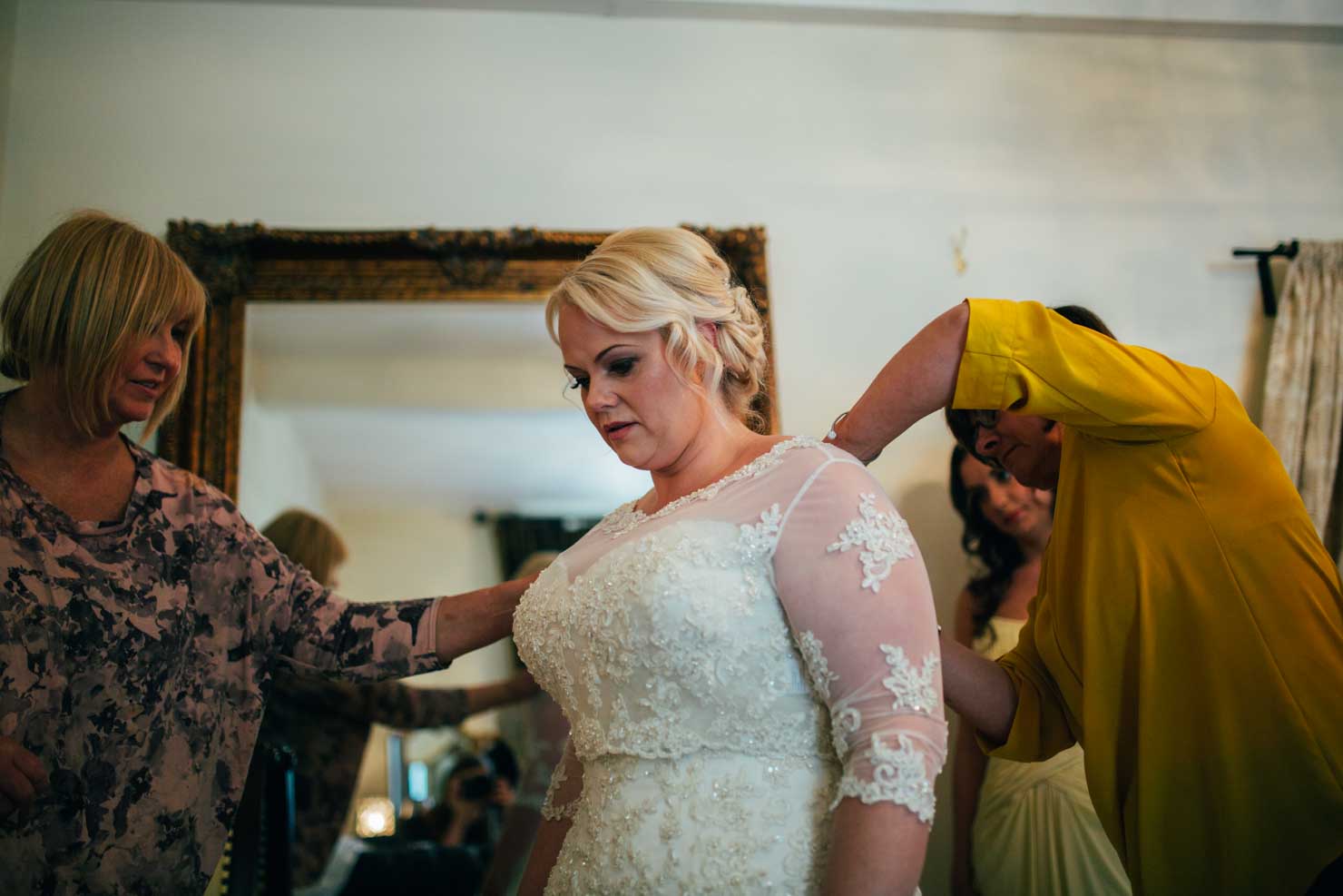 relaxed woodhall manor wedding photography bride getting ready